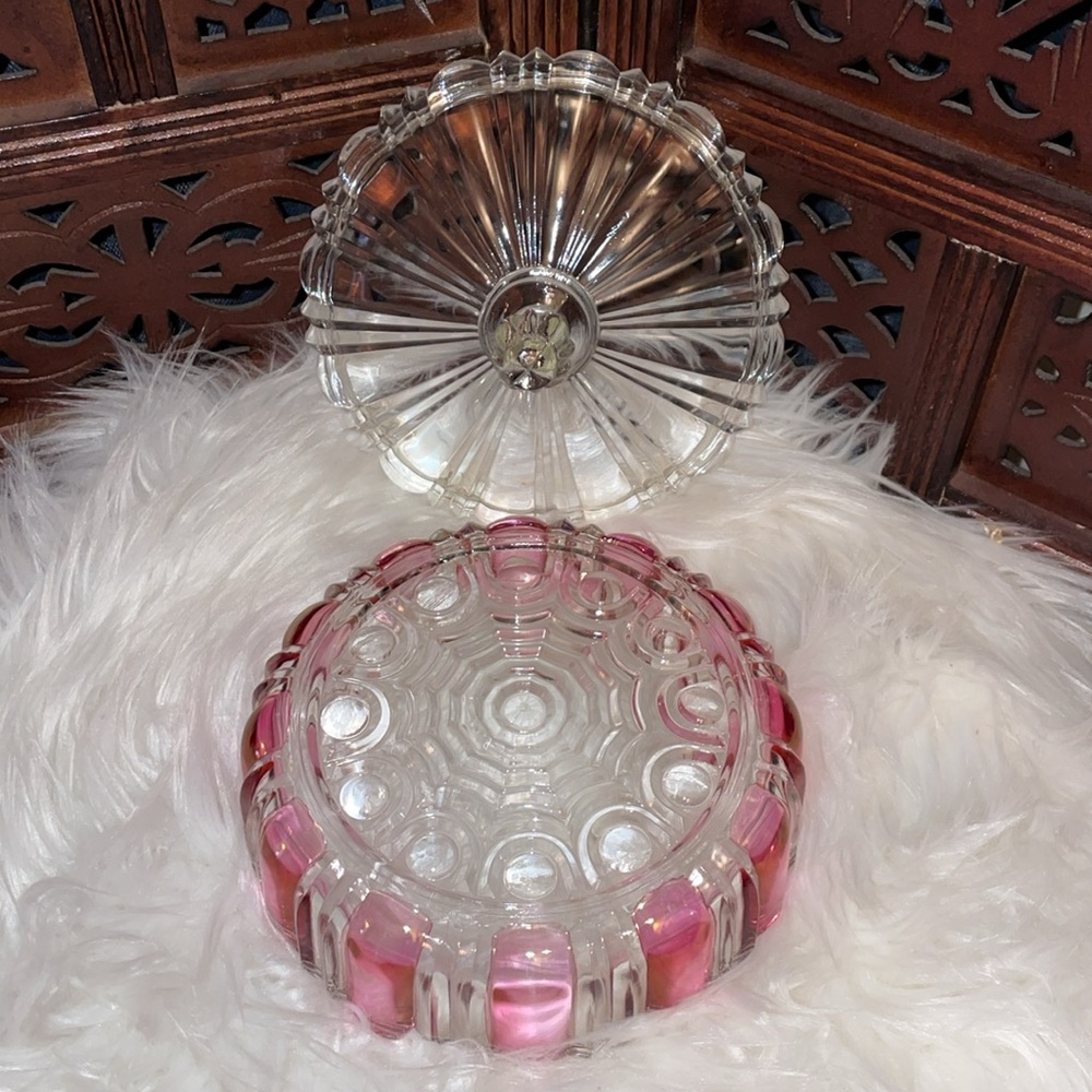Vintage 1930’s-1960’s Anchor Hocking Pink Glass Lidded Candy Dish - Picture 4 of 5